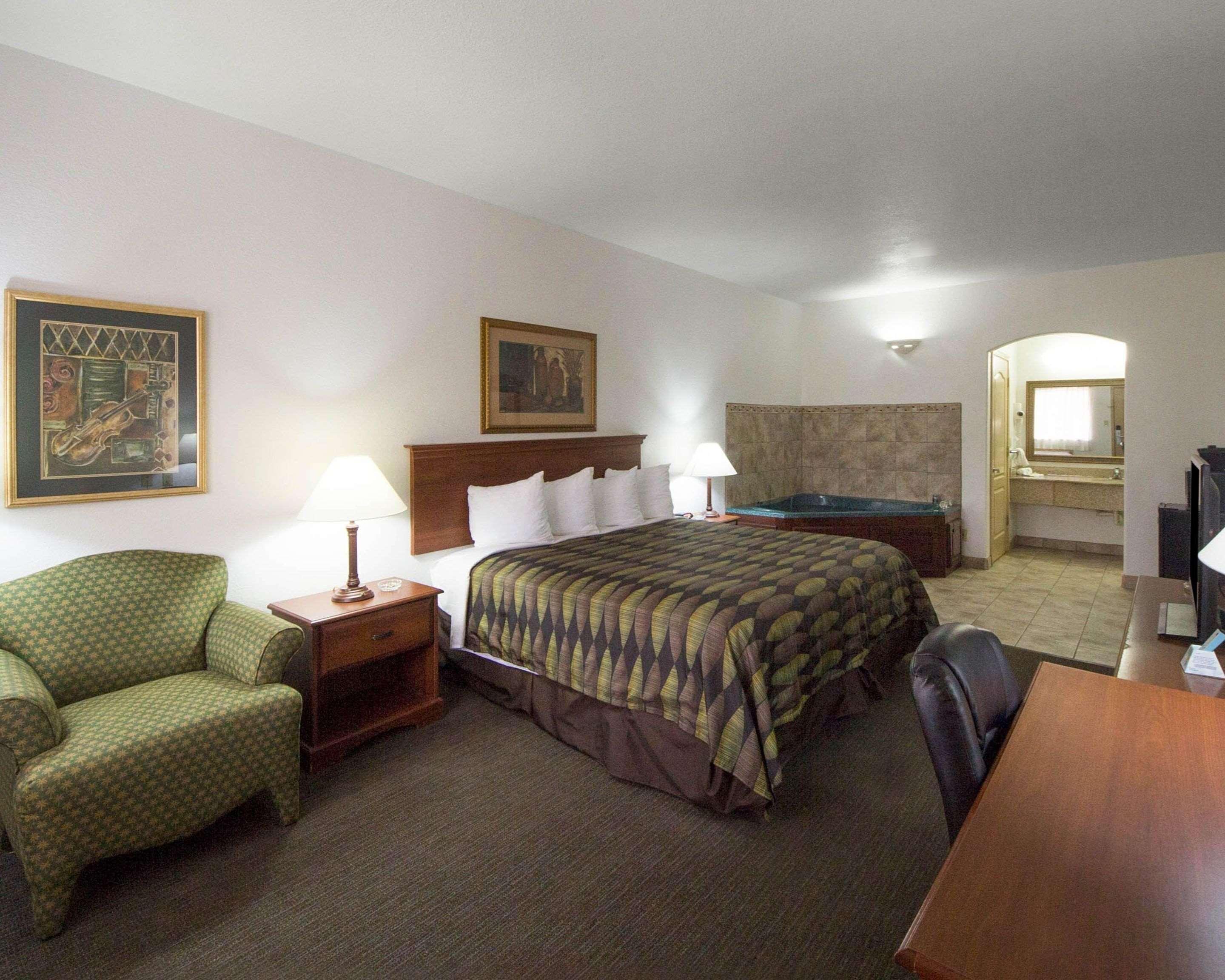Quality Inn & Suites Rio Grande City Ngoại thất bức ảnh